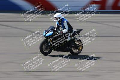 media/Aug-27-2022-Fastrack Riders (Sat) [[c588535105]]/Level 1/Session 1 Start Finish/